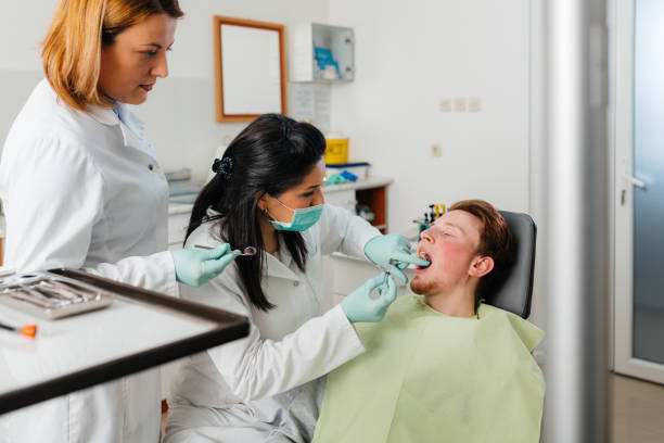 Best Emergency Dental Care for Broken or Chipped Teeth in Forest City, IA